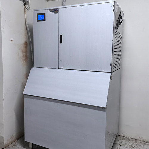 1吨片冰机交付乌鲁木齐食品厂客户